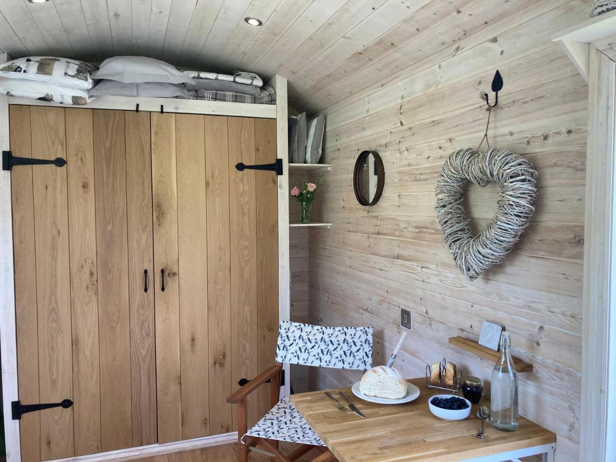 Вилла Slades Farm Glamping Уэстбери Экстерьер фото