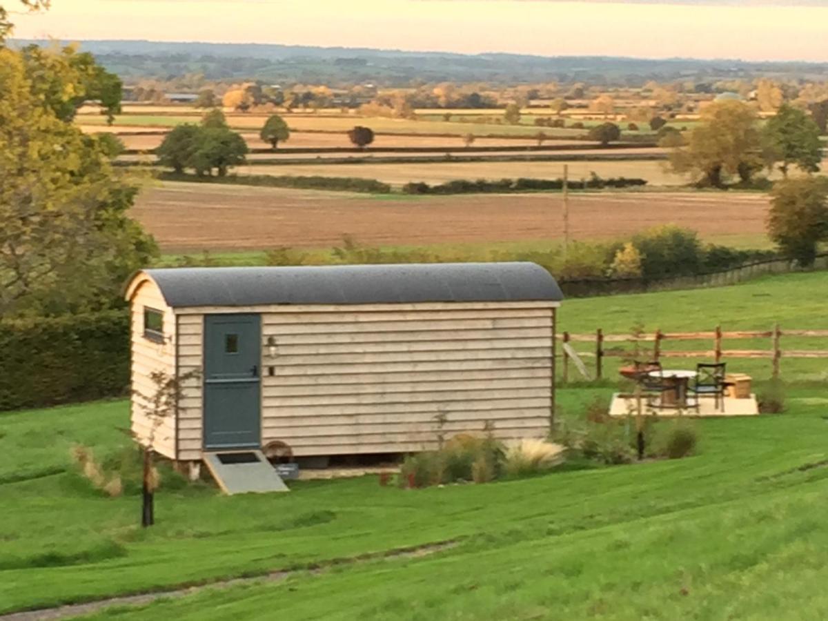 Вилла Slades Farm Glamping Уэстбери Экстерьер фото